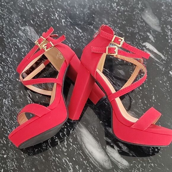 BRAND NEW TOP MODA  LOVELY-1  CRISS-CROSS ANKLE STRAP BLOCK HEELS - Picture 11 of 16